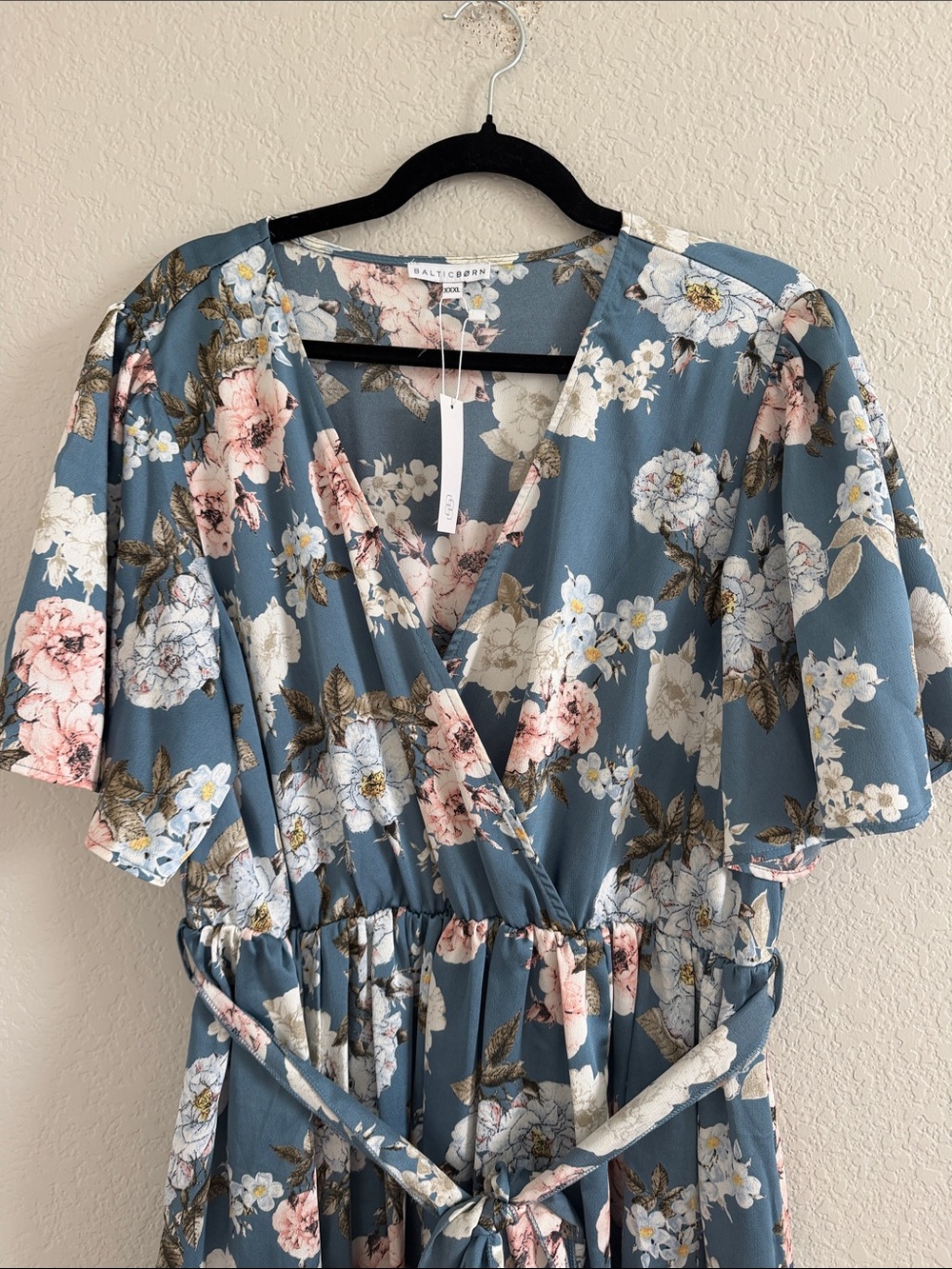 NWT BALTIC BORN Sicily Satin Maxi Dress | Blue Floral. Size XXXL - Picture 5 of 11